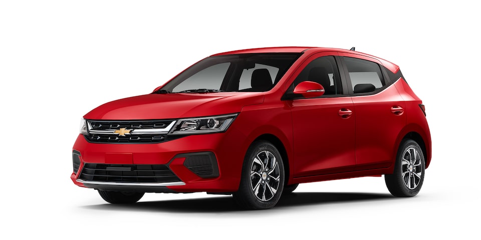 Nuevo sedán Chevrolet Aveo Hatchback 2025 con Smartphone Integration y pantalla de 8 pulgadas