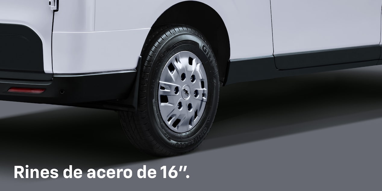 Chevrolet Express Max 2025, van de carga con rines de acero de 16 pulgadas